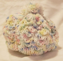 Load image into Gallery viewer, Baby Hats Hand Knit