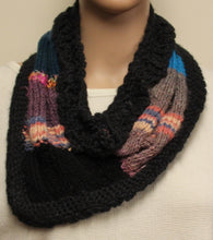 Load image into Gallery viewer, Cowl Hand Knit Black Multicolor
