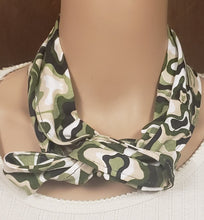 Load image into Gallery viewer, Camo Scarf