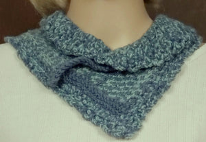 Cowl Hand Knit Teal Turquoise