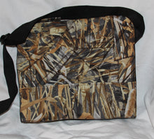 Load image into Gallery viewer, Camo Tote Bag Flooded Timber - nw-camo