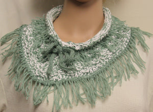 Cowl Moss Green White Hand Knit