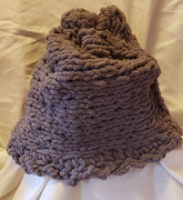 Load image into Gallery viewer, Grey Chunky Fiber Hand Knit Hat - nw-camo