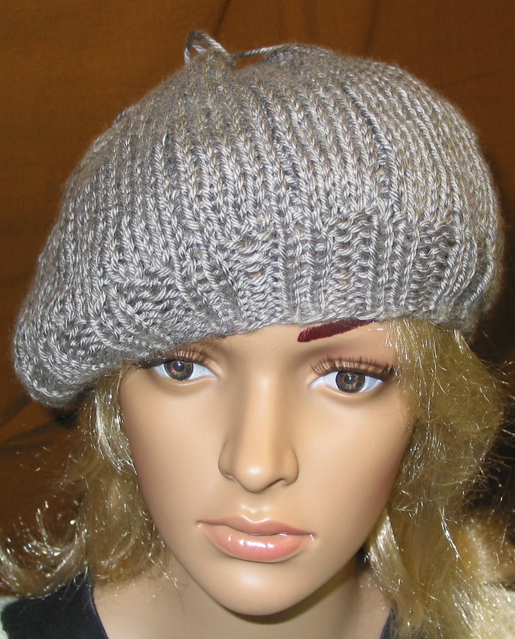 Hand Knit Hat Beret Gray - nw-camo
