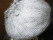 Load image into Gallery viewer, Hand Knit Hat Beret Gray - nw-camo