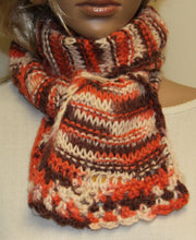 Load image into Gallery viewer, Scarf Hand Knit Peach and Tan - nw-camo