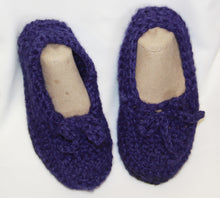 Load image into Gallery viewer, Slippers Hand Crocheted Purple - nw-camo