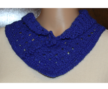 Load image into Gallery viewer, Cowl Hand Crocheted Royal Blue