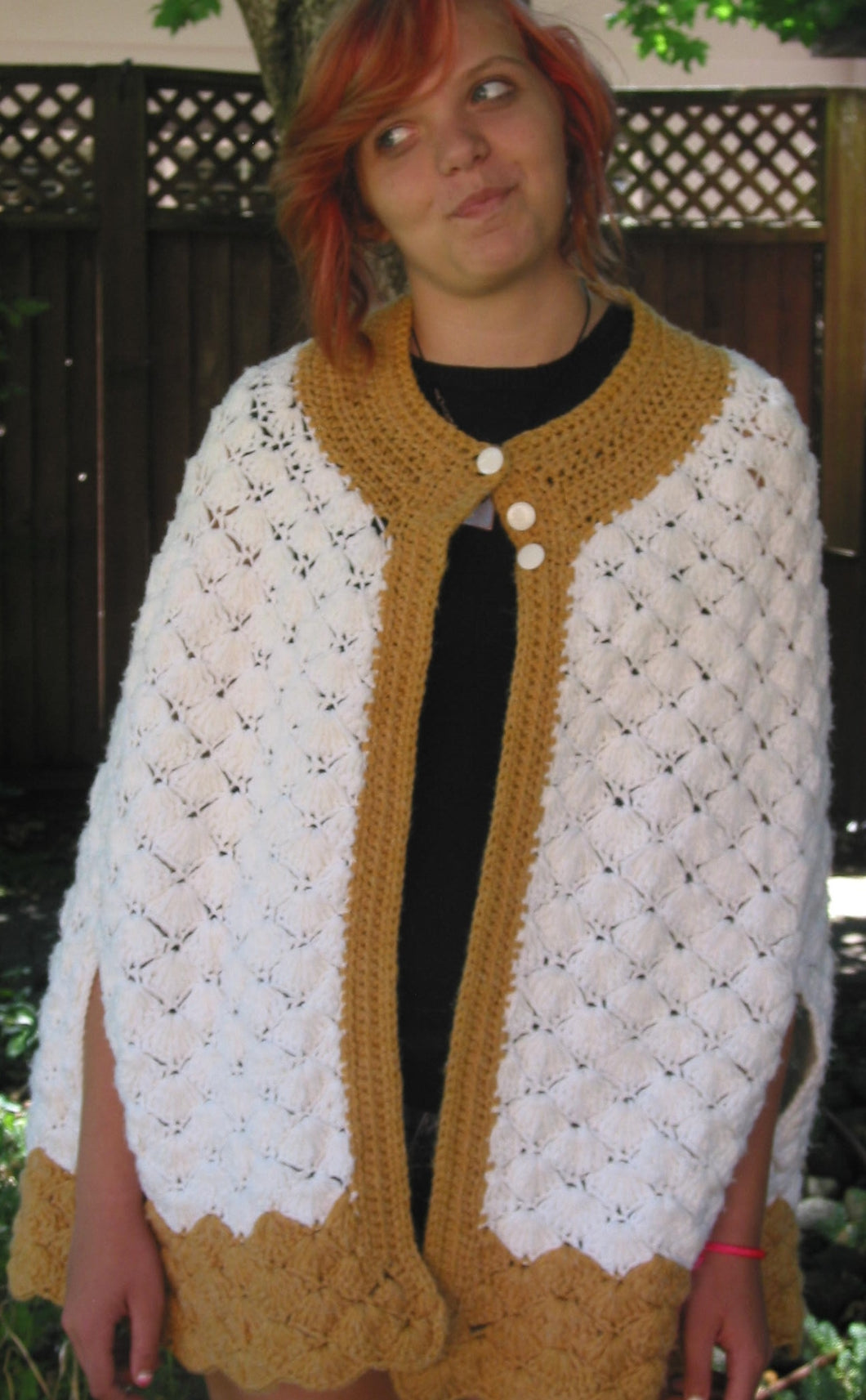 Shawl Hand Crocheted White & Gold - nw-camo