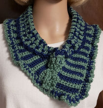 Load image into Gallery viewer, Cowl navy moss green